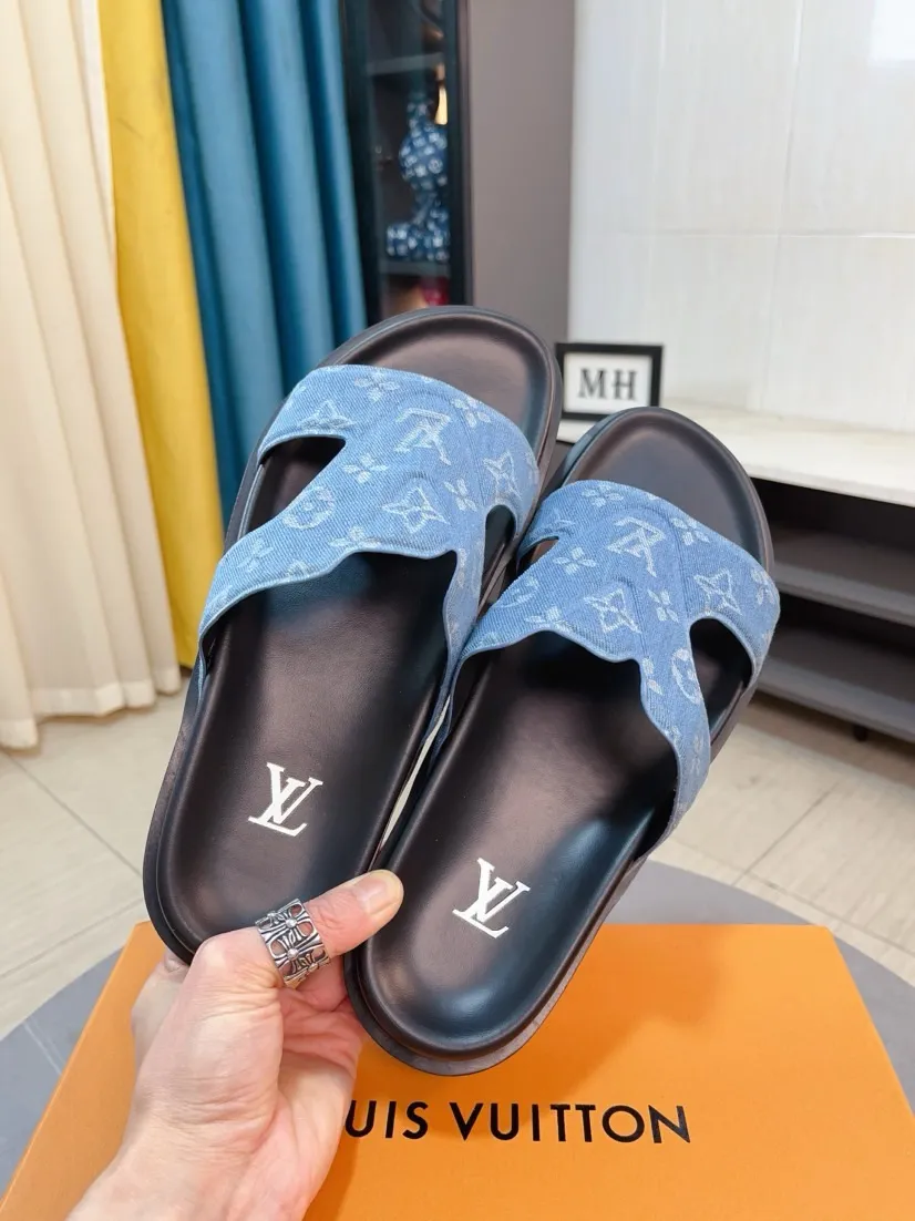 Men's shoes 💰300🌹🌹【LV】Multi-color new men's slippers, original quality top version, original special printed denim➕sheepskin on the inner side, non-slip combination sole, more stable walking, more comfortable and lightweight, high-end and generous, size: 38~44